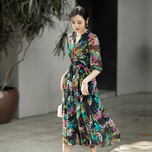 丁摩 法式真丝植物印花串珠连衣裙90415 商品图2