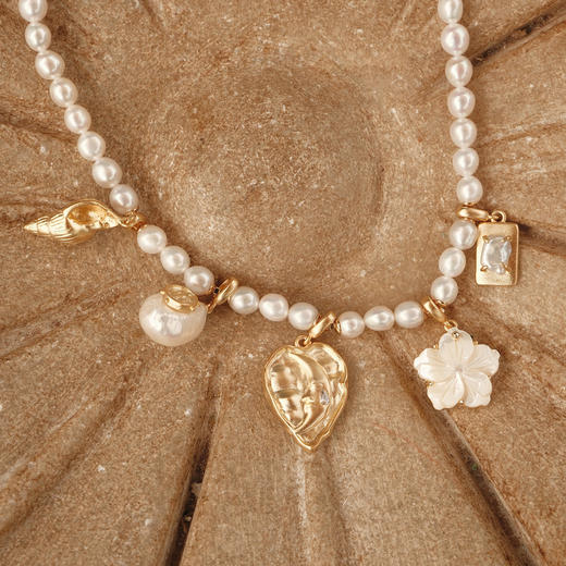 lost in echo2025夏季新款度假高级手工雕花算盘度假挂坠珍珠项链 商品图1