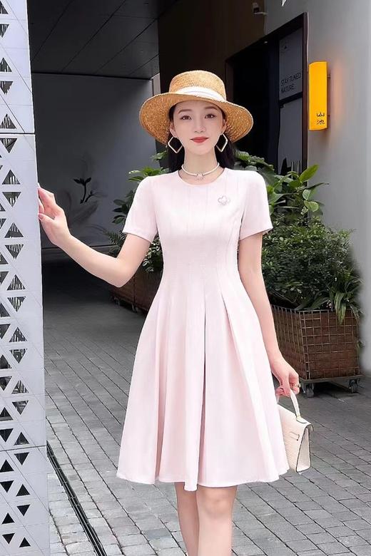 Le Malene 气质简约粉色百褶收腰连衣裙 18337 商品图1