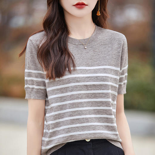 丁摩 春夏新款黑白条纹针织短袖t恤女宽松圆领正肩气质减龄打底体5ZF-275 商品图7