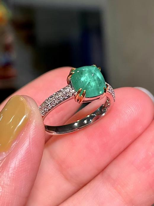 1.76ct糖塔祖母绿戒指 商品图2