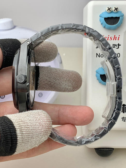 NOOB official新品爱彼15500全陶瓷款式全新到货，凭借陶瓷材质与cal.4302一体机复杂功能的结合，工艺与创新的典范，既延续了皇家橡树的经典美学，突破传统材质限制，高级制表的标杆之作❕ 商品图2