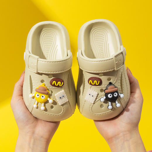 【新款儿童沙滩鞋，卡通设计可爱】儿童夏季沙滩洞洞鞋 男孩防滑宝宝女童凉鞋 家居卡通外穿亲子凉拖鞋-QQ 商品图6