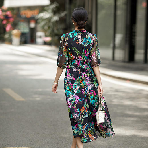 丁摩 法式真丝植物印花串珠连衣裙90415 商品图3