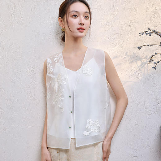 玳莎真丝马甲女2025年夏季新款珠片刺绣新中式国风桑蚕丝背心上衣  FB37002 商品图0