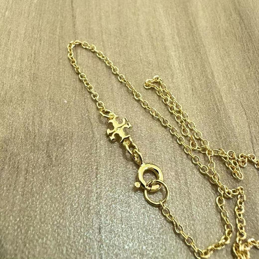 2025 绝对的大爆款 外贸原单 TB/托尼博奇项链
38cm长 铜镀金➕松石材质 
珠海代工厂出货，两个颜色：黑色 白色 商品图11