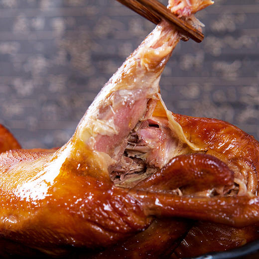 金凤鲜货/卤味 锁鲜（甄品鸡）约750克/只（京东快递） 商品图4