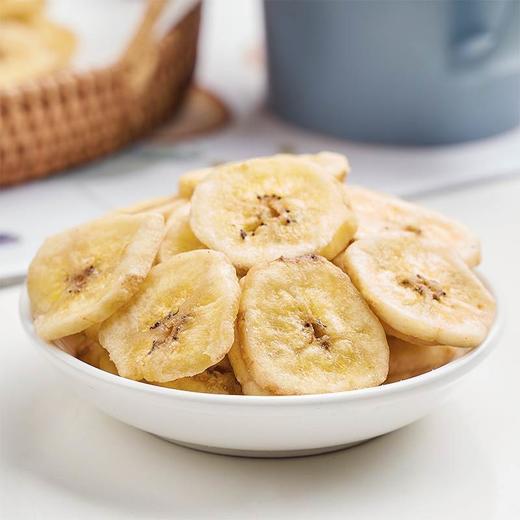 【清甜香脆❗️超好吃的香蕉片】片片金黄饱满，厚薄均匀。入口外脆里香不油腻，轻享自然原香！进口脆片薄片果干休闲零食特产L 商品图0