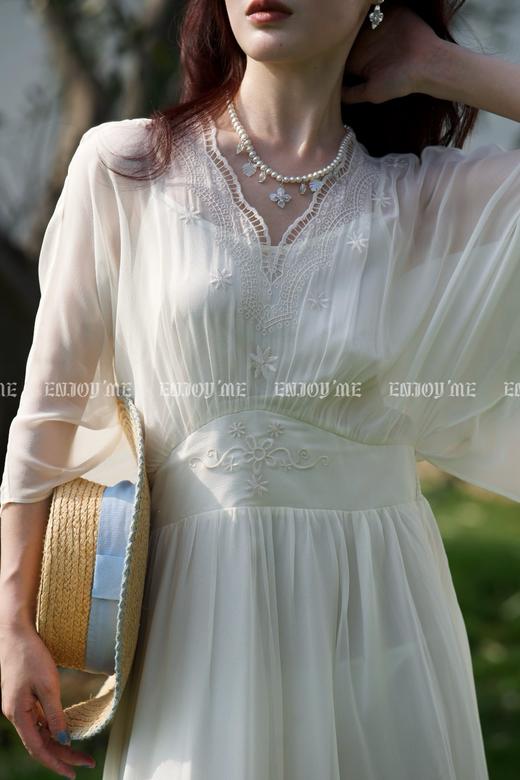 【门店同款】ENJOY夏季轻奢V领刺绣仙女裙 162347091 商品图4