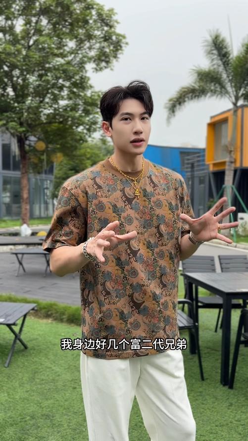 T3164夏季高级感新款设计感潮牌撞色花卉短袖T恤百搭简约宽松圆领上衣 商品图0