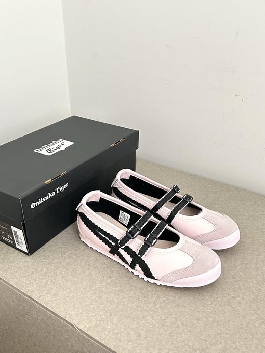 点此购买 亚瑟士鬼冢虎MEXICO 66 TGRS女士玛丽珍蕾丝花边芭蕾舞鞋 98 316920 商品图4