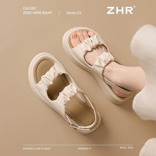 ZHR则则褶皱厚底凉鞋女2025夏季新款平底罗马凉鞋露趾沙滩凉鞋女 商品图0