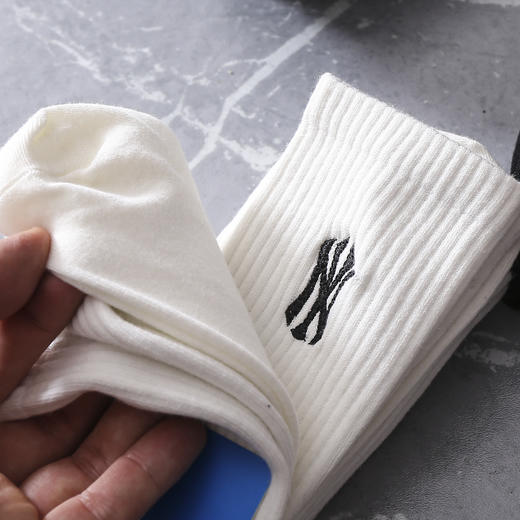 【三双装】MLB纯色袜子 黑白两色 舒适透气 均码【四季可穿】 商品图7