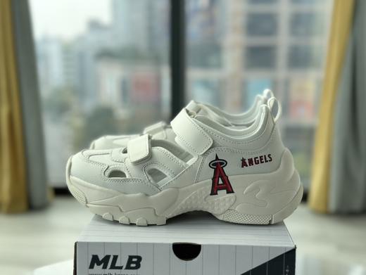 点此购买 MLB夏季男女款增高老爹凉鞋 98 316886 商品图4
