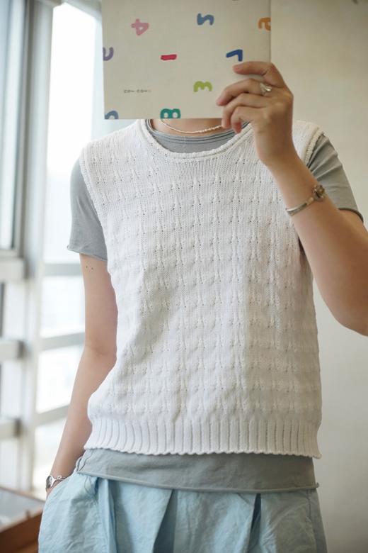 AEQUAMENTE 红色针织背心 商品图7