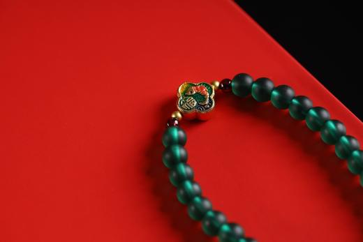 YLLL0010°绿琉璃+沙金钱袋吊坠手串 商品图4