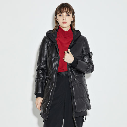 13R4-FP8344G000103 柯利亚诺KOREANO简约时尚宽松拼接连帽H型长款女士皮衣皮草 保暖 商品图0