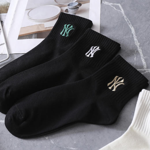 【三双装】MLB纯色袜子 黑白两色 舒适透气 均码【四季可穿】 商品图1