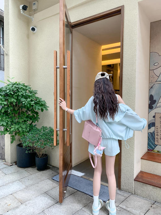 【99元任选2件】微信粉丝秒杀专场 仅此今天 活动结束下架！！薄荷绿短裤 商品图11