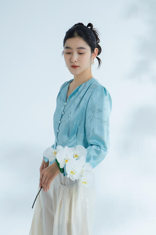 荷言HEYEN 清姝 雨打寒竹金通织金正绢真丝上衣蓝色复古优雅高定系列 商品图3