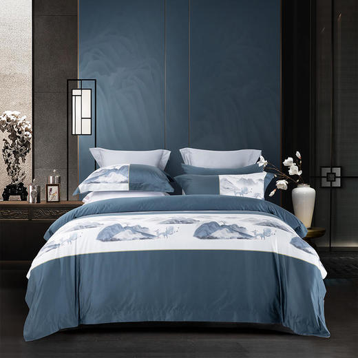 多喜爱IP款 山海经60支贡缎长绒棉四件套（奔赴山海 傲岸之山 锦绣山海 桃园秘境 林间夫诸 繁花似梦 守护夫诸 落花文鳐 金辉尽绘 文鳐澜心 花间闲逸 凌云山语 文鳐逸韵） 商品图5