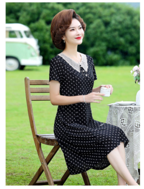 🔥【佐姿莎新中式妈妈裙装】✨岁月带走了妈妈年轻时的容颜，😍但也回馈了她们不一样的美、优雅知性 🏆宝子们，夏日已经至，总想为妈妈觅一件既洋气又舒适的美裙。