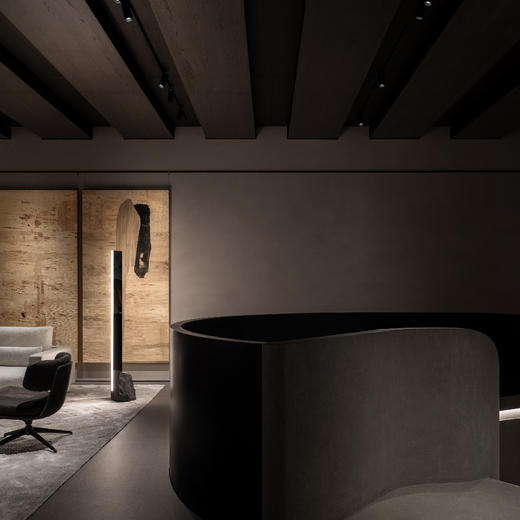 摩根X琚宾大师联名款清影系列面光落地灯 商品图6