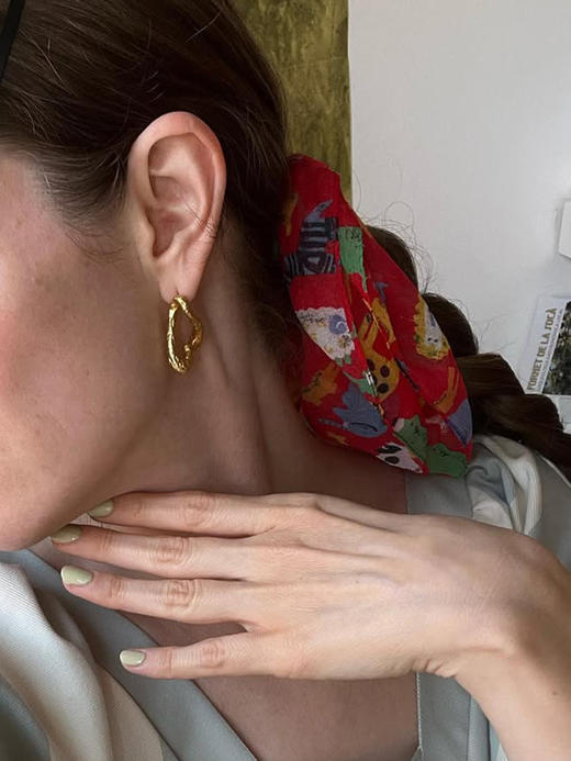 LS｜La curva Earrings 三角爱心耳环 [ 金 / 银 ]【Celestial】 商品图2