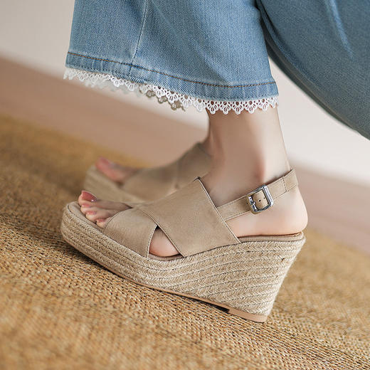 【预售5天】度假风草编防水台9cm坡跟高跟鞋法式交叉带鱼嘴罗马凉鞋女夏NWS1&N9779 商品图3