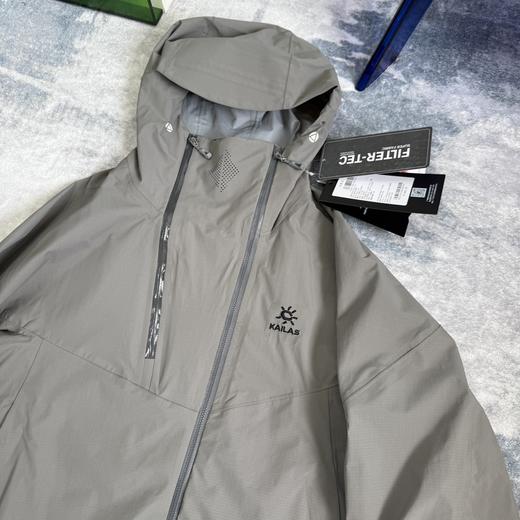 点此购买 凯乐石索松男士运动户外徒步FLT防风防水透汽散热连帽冲锋衣 LL 317010 商品图9