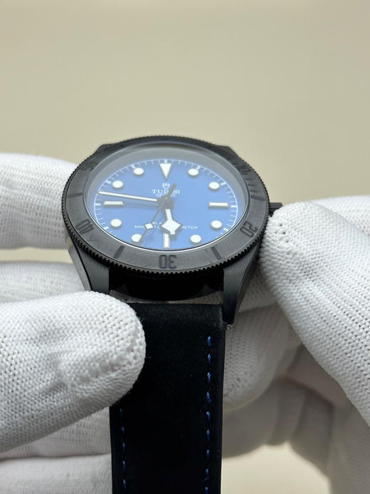 『NOOB official 』新品: 帝陀碧湾黑武士背透腕表 暗夜之眼，窥见机械之美，深邃如夜，锋芒毕露，尺寸41毫米 搭配纯手工澳洲小牛皮➕手工车线➕磨砂质感，做工精良 各方面都无可挑剔❕❕❕ 商品图3