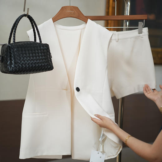 【预售7天】良木礼夏季进口三醋酸短裤（23818） 商品图3