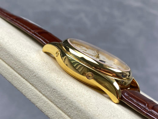 NOOB official➕百达翡丽 复杂功能时计5146/5147多功能腕表，堪称腕表精品当中的精品❕❕❕
腕表直径为39毫米，作为一款男士腕表，它的表盘大小适中‼️ 商品图13