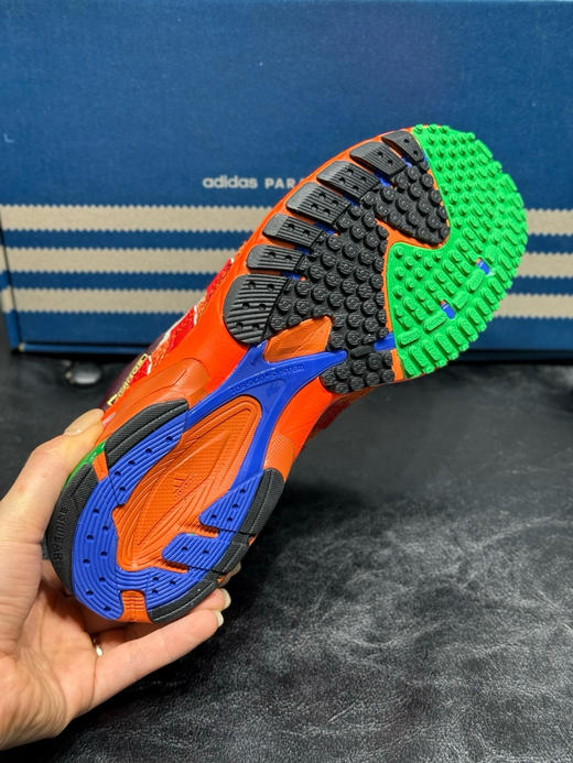 夏季特惠💰320 BAD BUNNY x AD Originals ADIZERO 
SL 72 联名柔软舒适防滑耐磨低帮生活休闲鞋 商品图5