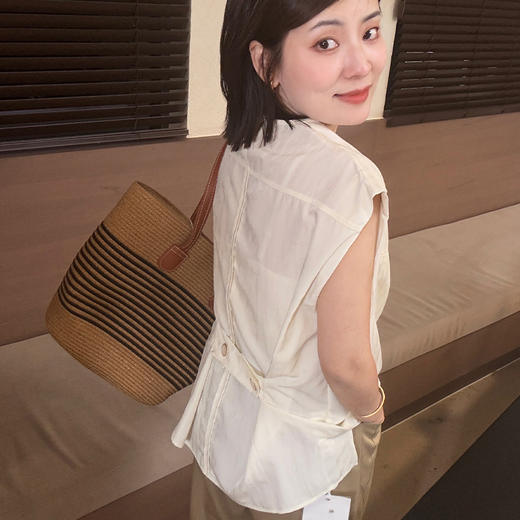 【不退不换】良木礼夏季休闲小衫（6582） 商品图1