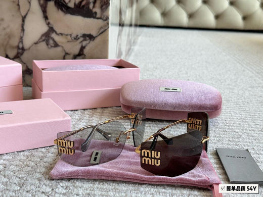 点此购买 miumiu女士无框时尚太阳镜 sj 317049 商品图13