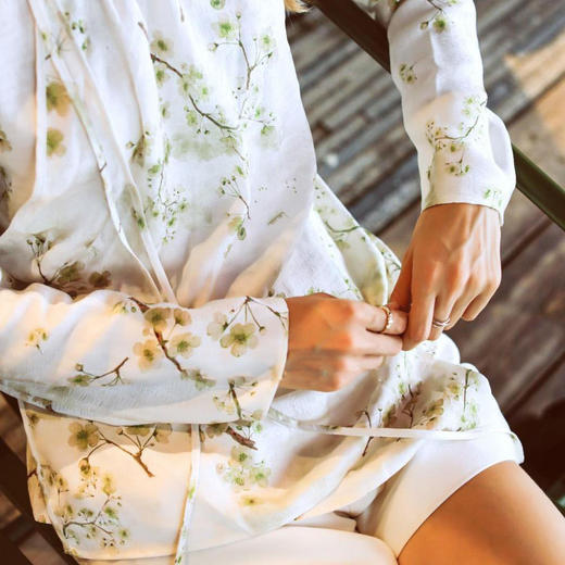 洛诗琳04432气质国风衬衫2025夏季新款改良国风印花上衣1275 商品图4