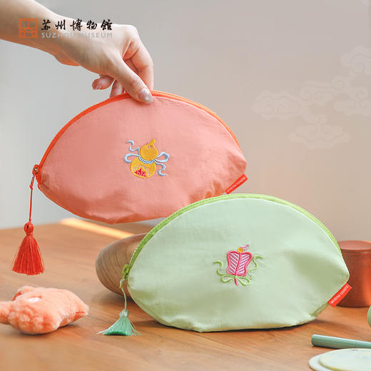 苏州博物馆 瑞彩仙琼收纳包 商品图0