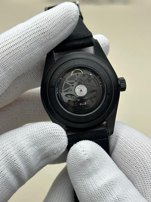 『NOOB official 』新品: 帝陀碧湾黑武士背透腕表 暗夜之眼，窥见机械之美，深邃如夜，锋芒毕露，尺寸41毫米 搭配纯手工澳洲小牛皮➕手工车线➕磨砂质感，做工精良 各方面都无可挑剔❕❕❕ 商品图7