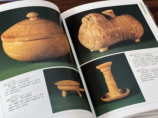 重磅超特价:《美哉陶瓷》（全7册）
 
《美哉陶瓷》（全7册），马希桂、关宝琮、毕克官等编著，16开，精装，共约1300页，艺术图书公司1993年-1999年初版。售价445 商品图13