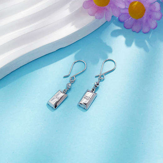 【限时8.8折】【线上铂金馆】PT950 铂金空心倒模工艺暴富铂金条耳饰耳吊耳钩(PTES00023)预售产品下单后不退款不退货不换货不补差价) 商品图1