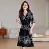 雀说新款时尚潮流短袖V领优雅气质系带裙子黑色印花连衣裙AL8619 商品缩略图3