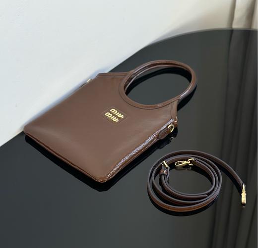 缪缪 25新品漆皮托特包 迷你/小号可选（MM） 商品图1