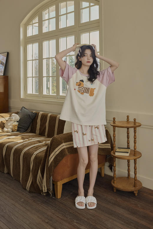 Guk*o果壳同款｜自带胸垫免穿bra的家居服

避免凸点尴尬 卡通甜美撞色睡衣 商品图0