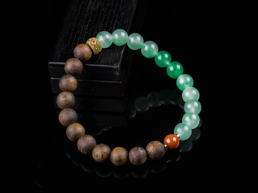 XY0310沉香+南红非洲翠手串 商品图1