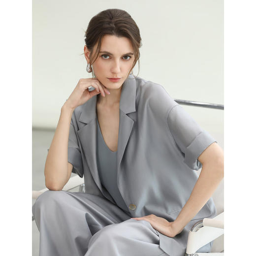 COCOBELLA[莱赛尔]松弛感通勤短外套女呼吸感气质西装SC0073 商品图2