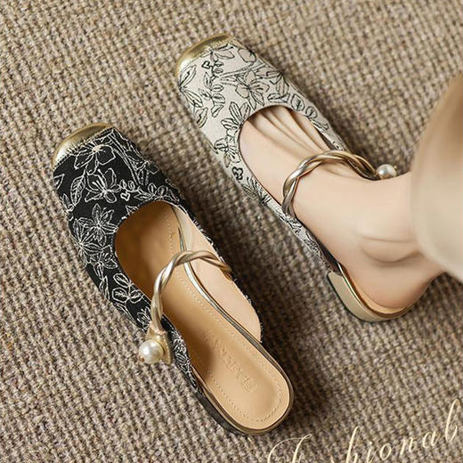 手工女鞋2025新中式粗跟穆勒拖3CM夏季雕花方头拖鞋百搭 商品图0