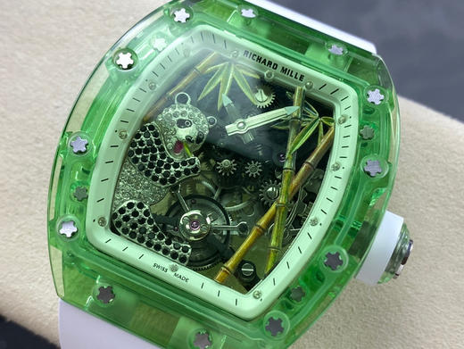 『NOOB official出品』RM 理查德RICHARD MILLE 熊猫吃金竹 透明水晶RM26-01陀飞轮腕表 栩栩如生的熊猫身上镶嵌着闪闪发亮的宝石，休闲咀嚼着翠竹，犹如一幅画 栩栩如生❕❕ 商品图2