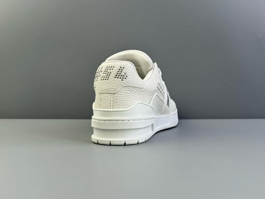 夏季特惠💰750 纯原版本 Lv男鞋 Trainer 铆钉系列 2025新版本，新压花 商品图3