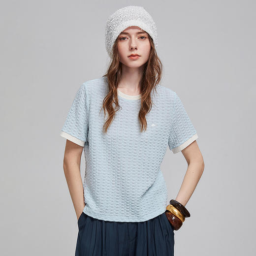 初语浮雕肌理短袖T恤女泡泡褶2025夏季新款撞色圆领别致上衣 商品图2